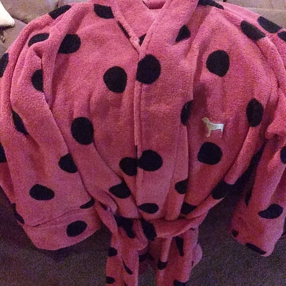 Vs pink bathrobe
